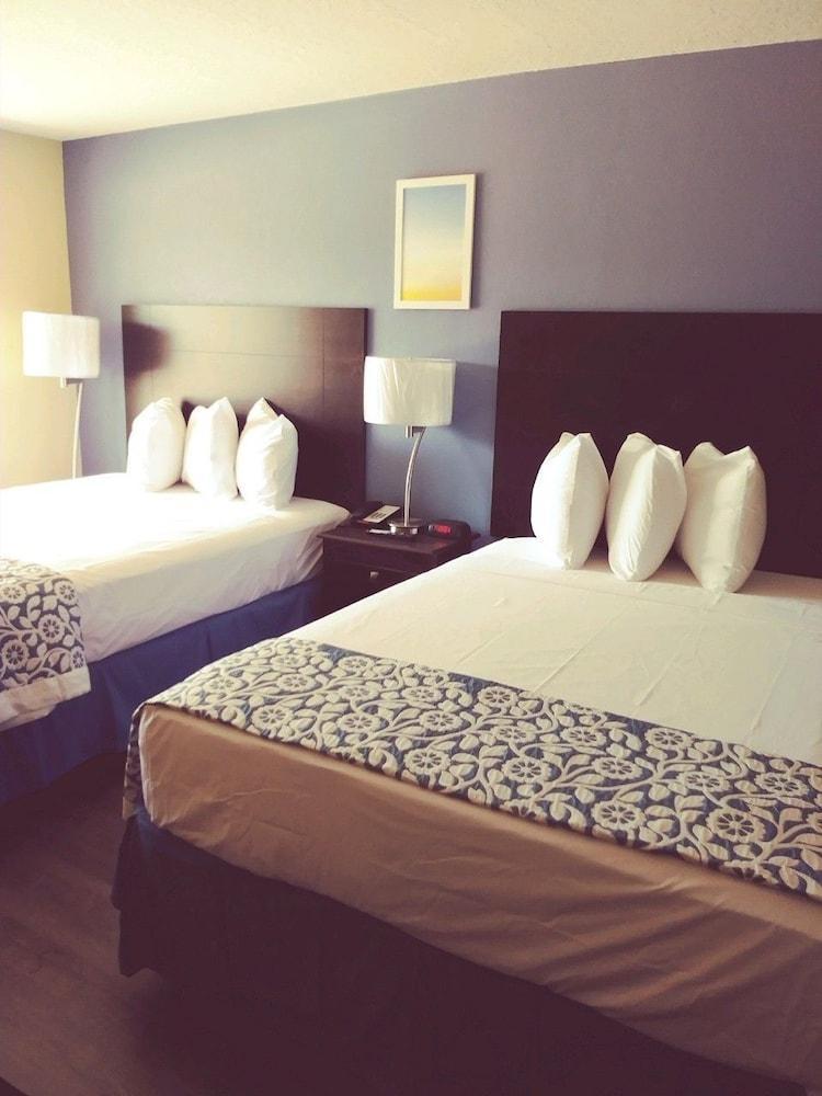 Surestay By Western Hotel 2*