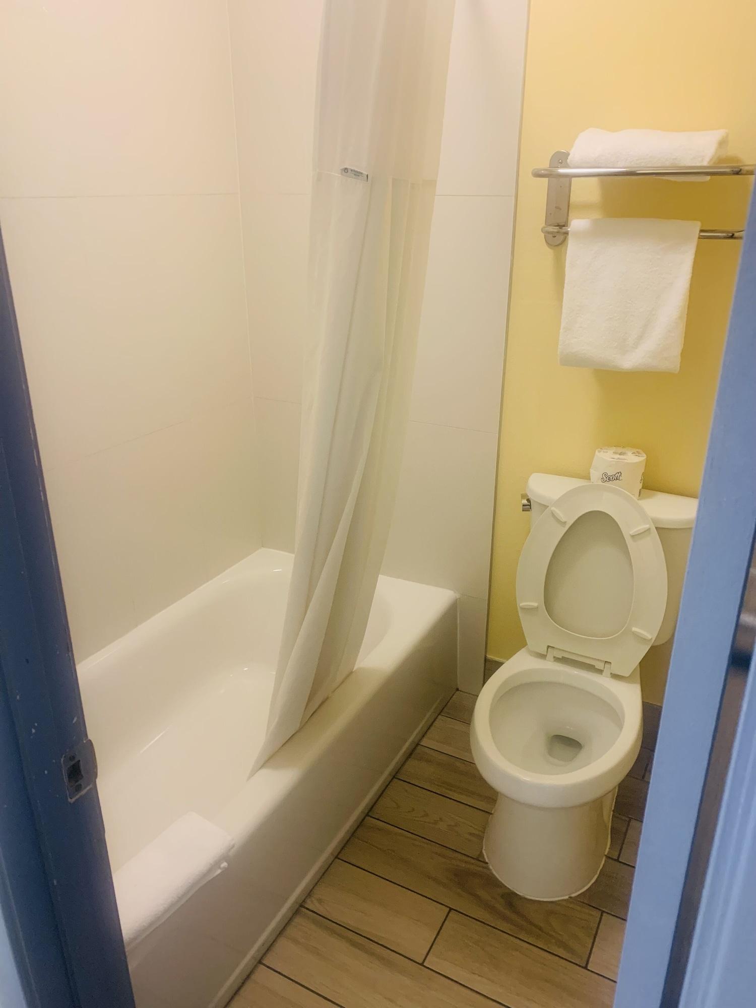 Hotel Surestay By Western Beaumont