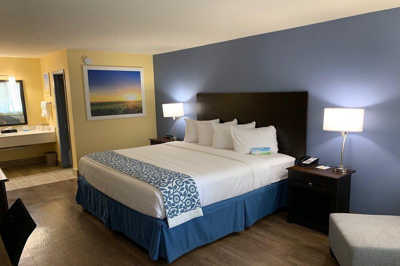 Surestay By Western Hotel 2*