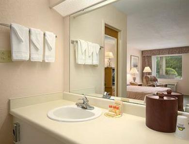 Surestay By Western 2*